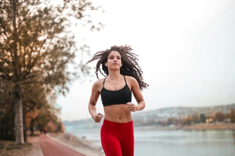 Best Time to Exercise for Better Sleep: Morning vs Evening Workouts
